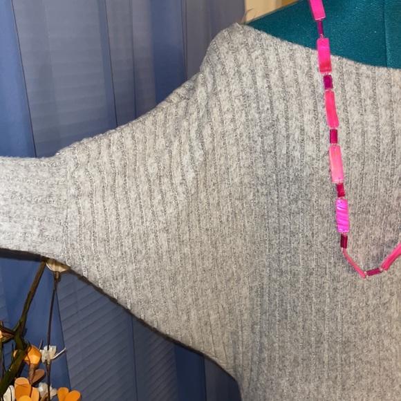 Heart & Hips | Gray Knit Batwing Dress - Picture 3 of 5